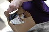 A Picture of product SCH-2788 Southern Champion Tray 4-Cup Drink Carrier with Handle. 7-1/4 X 7 X 9-1/4 in. 250/case.