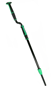 Unger Excella™ Offset Pole. 45-65 in. Black and Green.