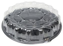 SmartLock® Caterware® Lazy Susan 6-Compartment Plastic Trays with Dome Lids. 16 X 16 X 3.5 in. Black and Clear. 25 lids and 25 trays/case.